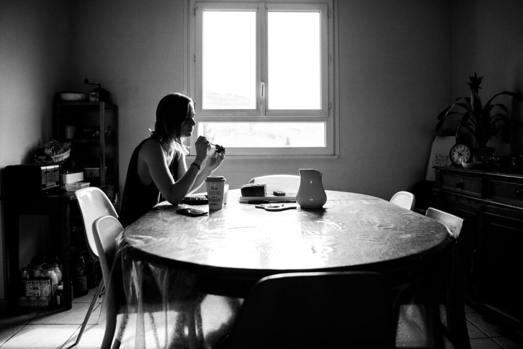 04-confinée seule - le petit déjeuner